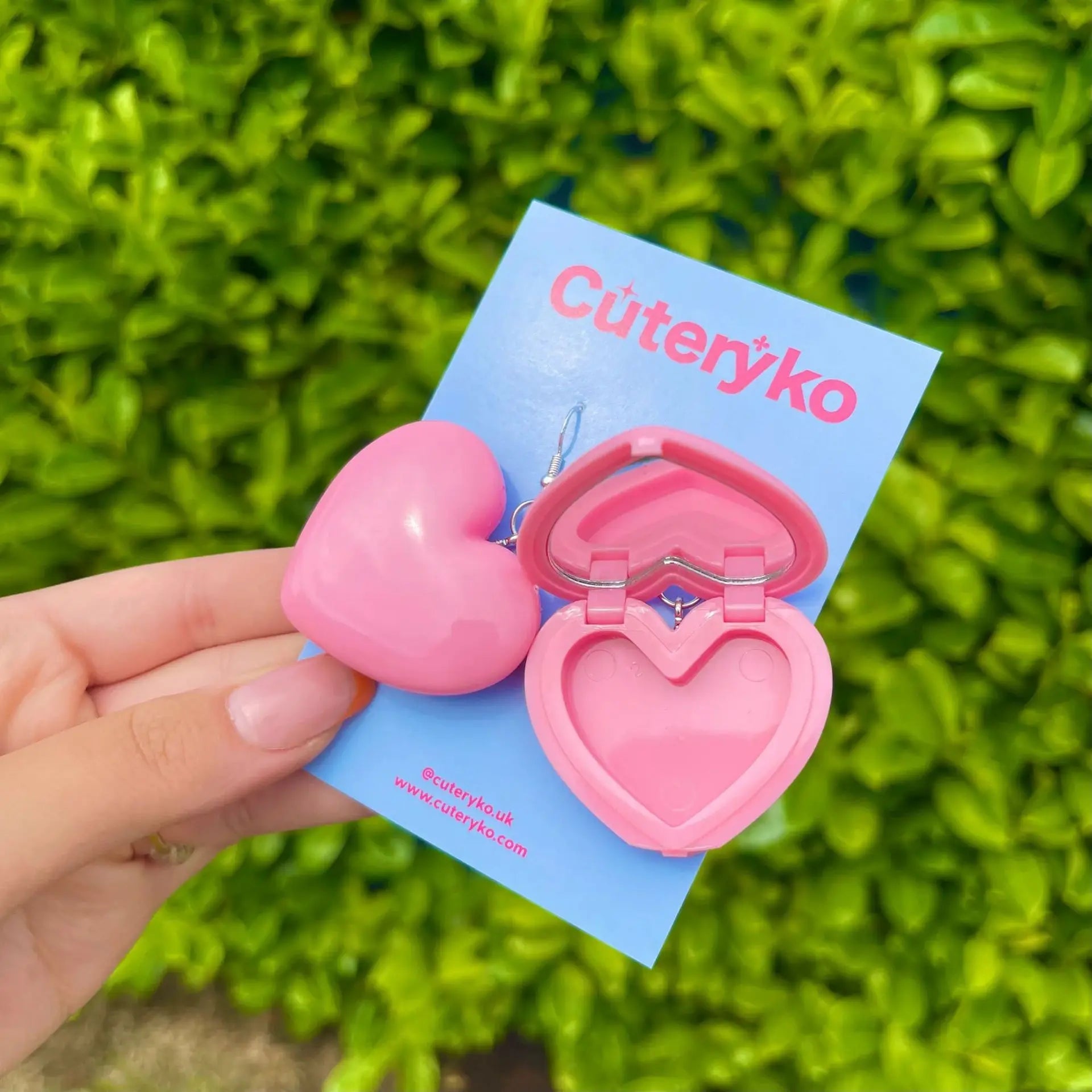 Y2K Heart Mirror Earrings - Pink or Red - Gay SkateY2K Heart Mirror Earrings - Pink or Redskate accessoriesGay SkateGay Skate200001034:10