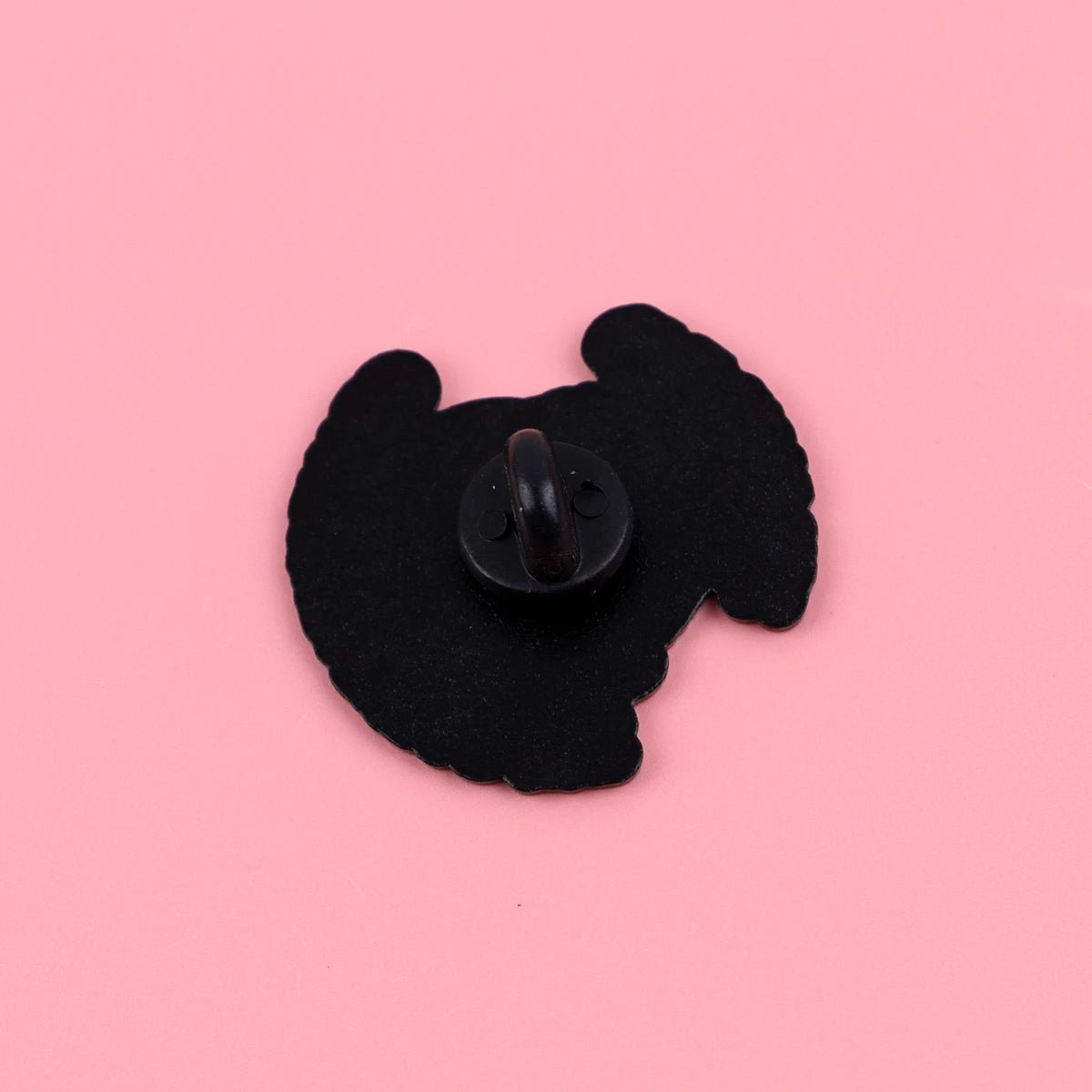 I'm Not Mad I'm Overstimulated - enamel pin