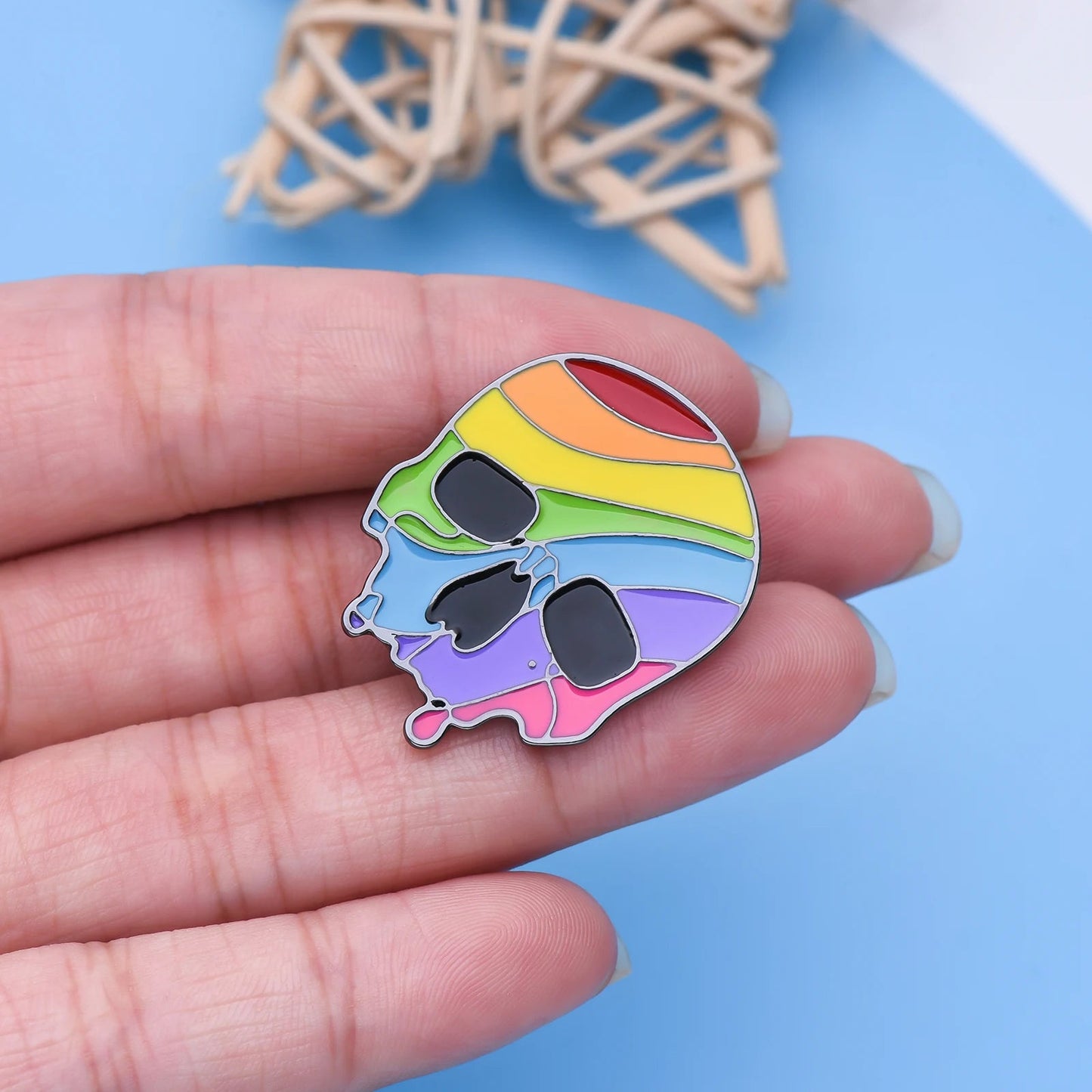 Rainbow pride skull - enamel pin