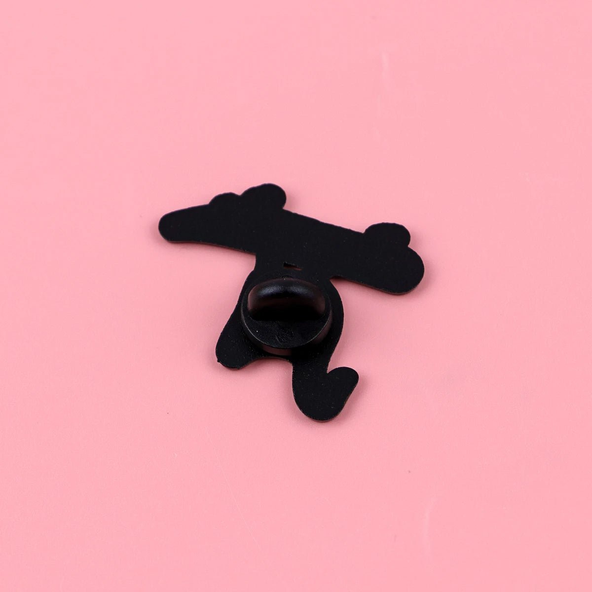 Skateboarding Duck - enamel pin